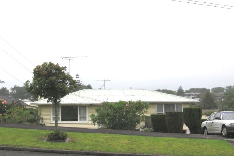 Photo of property in 15a Mount Taylor Drive, Glendowie, Auckland, 1071
