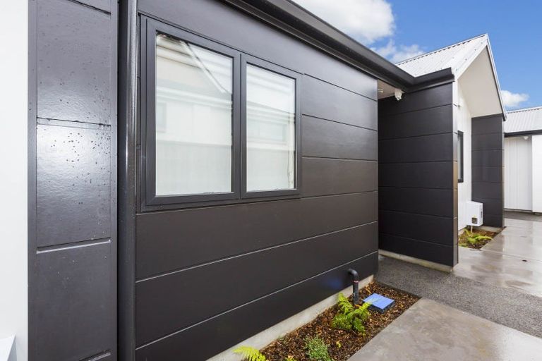 Photo of property in 4/6 Exchange Street, Ebdentown, Upper Hutt, 5018