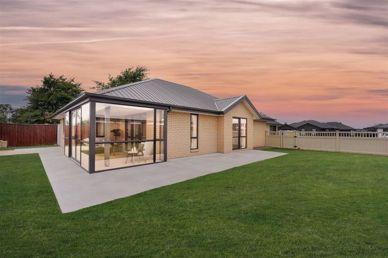 Photo of property in 22 Salisbury Avenue, Rangiora, 7400