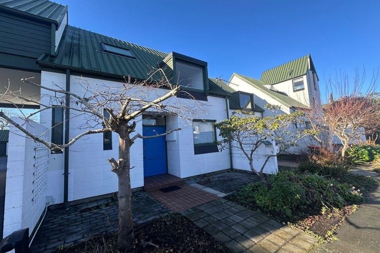 Photo of property in 9/24 Shrewsbury Street, Merivale, Christchurch, 8014