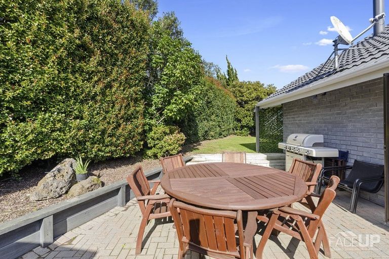 Photo of property in 6 Picasso Drive, West Harbour, Auckland, 0618