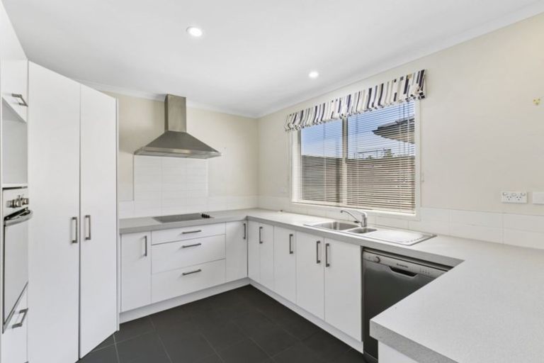 Photo of property in 17 Cresta Drive, Katikati, 3129