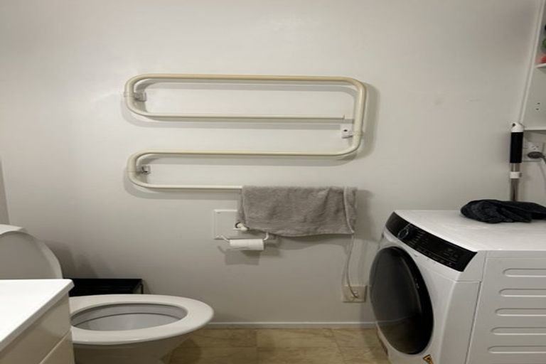 Photo of property in Grosvenor Cl, 19/6 Brown Street, Mount Cook, Wellington, 6021