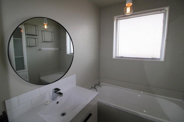 Photo of property in 51 Saint Heliers Crescent, Aranui, Christchurch, 8061