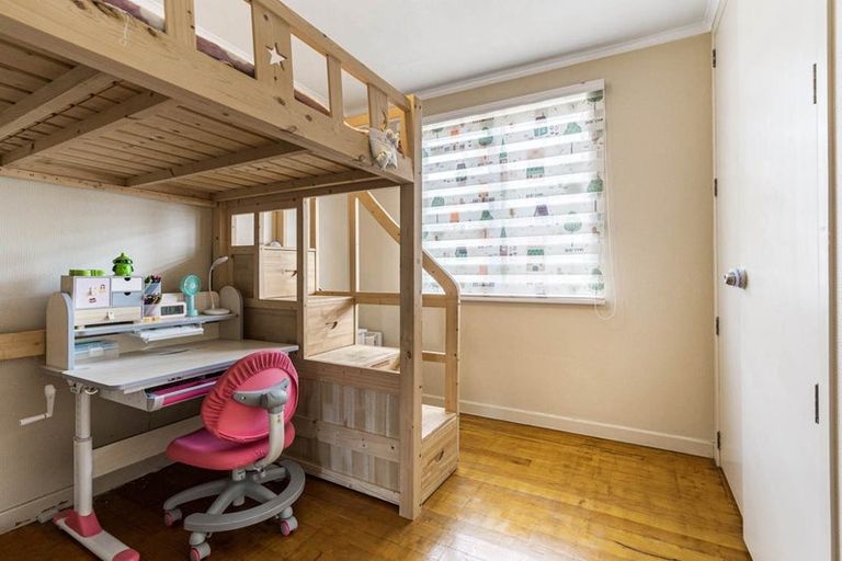 Photo of property in 1/29 Raines Avenue, Forrest Hill, Auckland, 0620