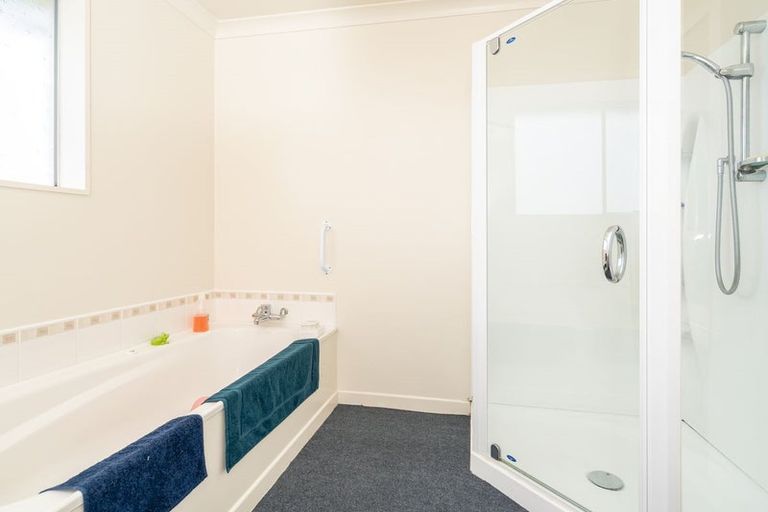 Photo of property in 14 Winston Place, Kew, Dunedin, 9012