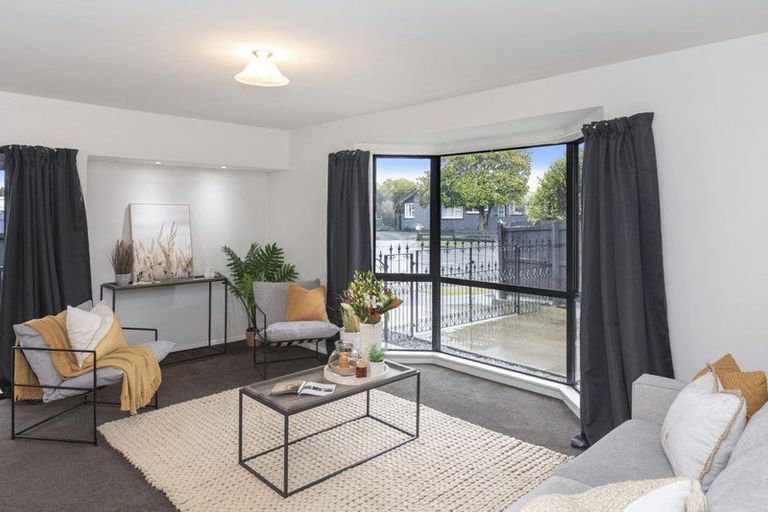 Photo of property in 10 Inca Place, Redwood, Christchurch, 8051