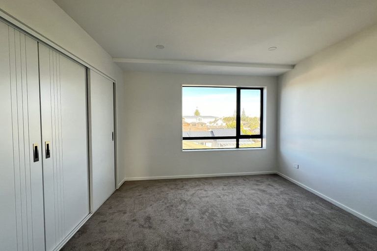 Photo of property in 8/35 Centreway Road, Orewa, 0931