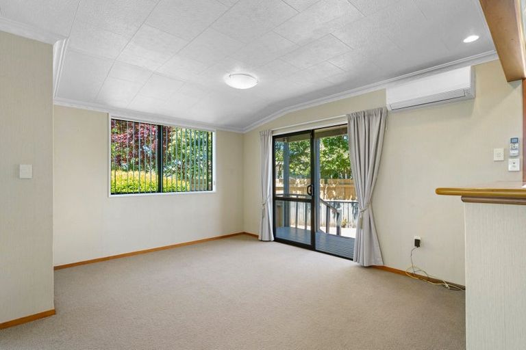 Photo of property in 277 Shakespeare Street, Leamington, Cambridge, 3432