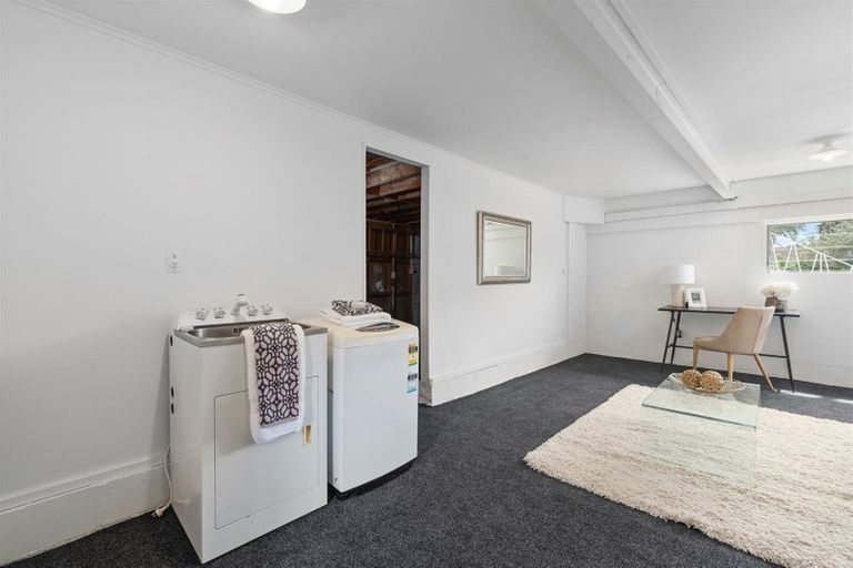 Photo of property in 4/11 Wicklow Road, Narrow Neck, Auckland, 0622