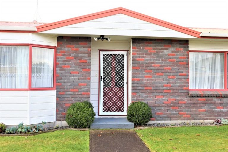 Photo of property in 1/122 Kenny Street, Waihi, 3610