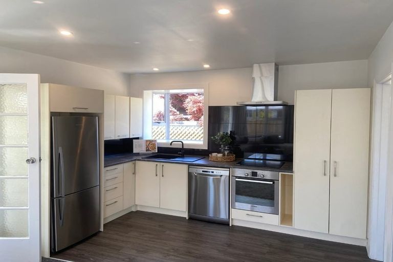 Photo of property in 44 Bevington Street, Avonhead, Christchurch, 8042