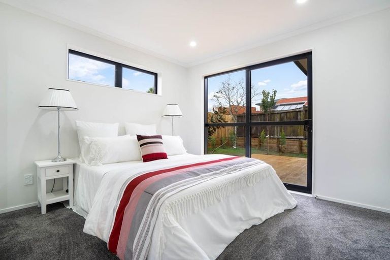 Photo of property in 49 Buckingham Crescent, Papatoetoe, Auckland, 2025