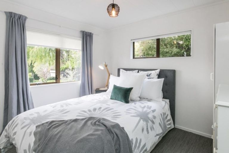 Photo of property in 10 Busby Hill, Havelock North, 4130