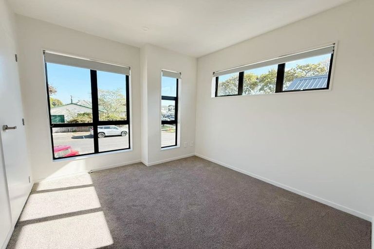 Photo of property in 3/35 Young Crescent, Drury, 2113