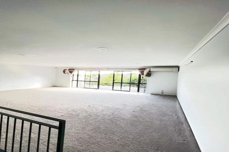 Photo of property in 4/124 Pakuranga Road, Pakuranga, Auckland, 2010