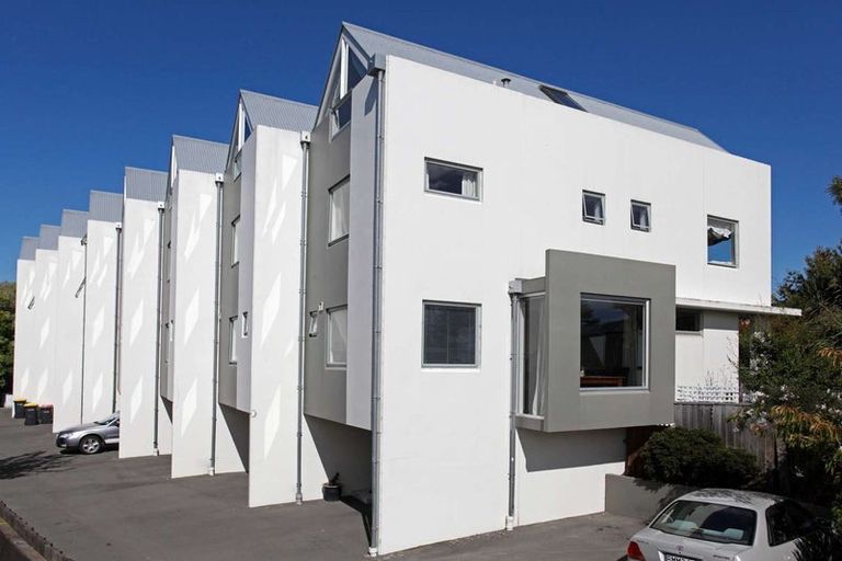 Photo of property in 3/86 Brockworth Place, Riccarton, Christchurch, 8011