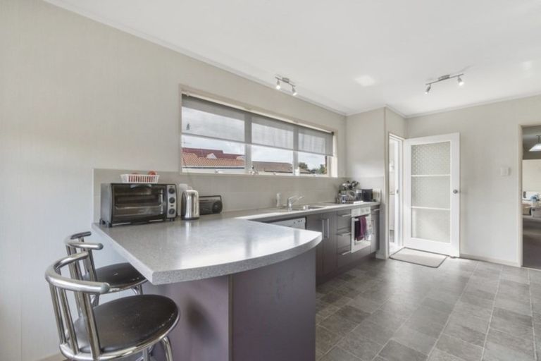 Photo of property in 18 Bernard Street, Chedworth, Hamilton, 3210