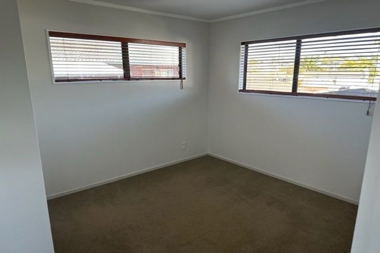 Photo of property in 1/138 Nile Road, Milford, Auckland, 0620