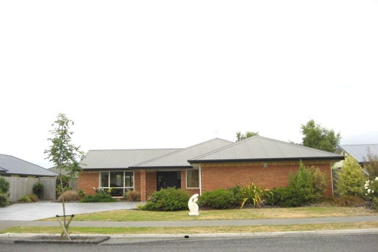 Photo of property in 48 Puhara Avenue, Parklands, Christchurch, 8083