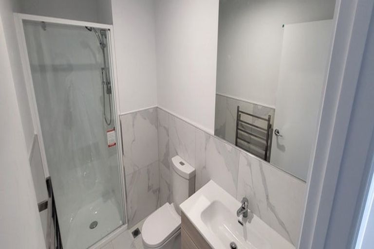 Photo of property in 25a Tobin Street, Pukekohe, 2120