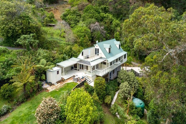 Photo of property in 104 Thames Coast Sh25 Road, Whakatete Bay, Thames, 3575