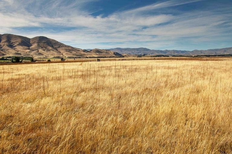 Photo of property in 3166 Luggate-cromwell Road, Queensberry, Cromwell, 9383