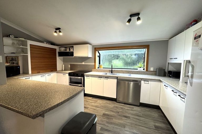 Photo of property in 51 Allan Street, Waiwera South, Clinton, 9584