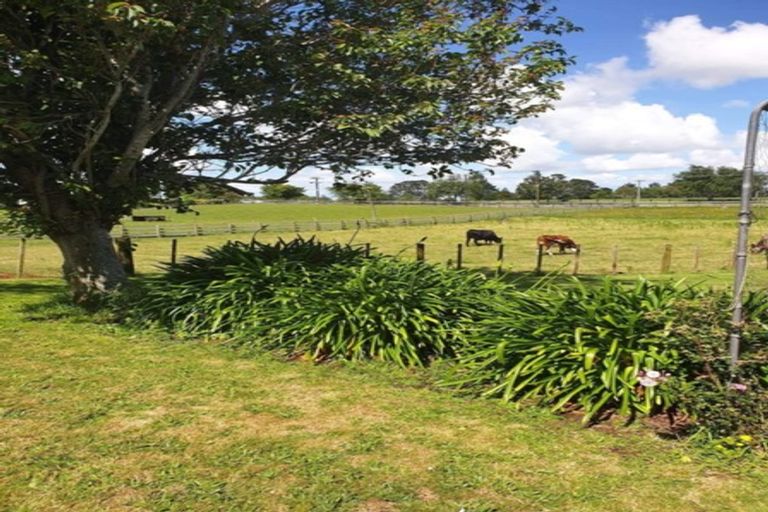 Photo of property in 66 High Street, Eltham, 4322