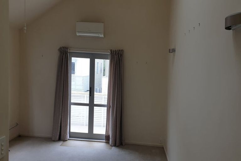 Photo of property in 13/1 Drummond Street, Mount Cook, Wellington, 6021