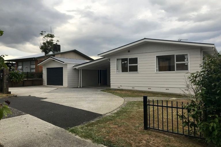 Photo of property in 21 Pelorus Street, Glenview, Hamilton, 3206