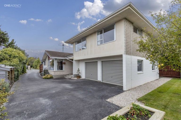 Photo of property in 15 Chilton Drive, Mairehau, Christchurch, 8052