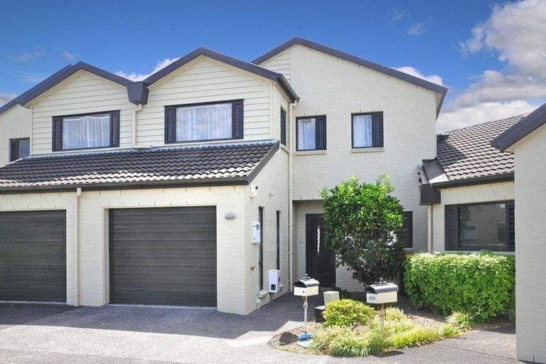 Photo of property in 15/18 Alicante Avenue, Hillpark, Auckland, 2102