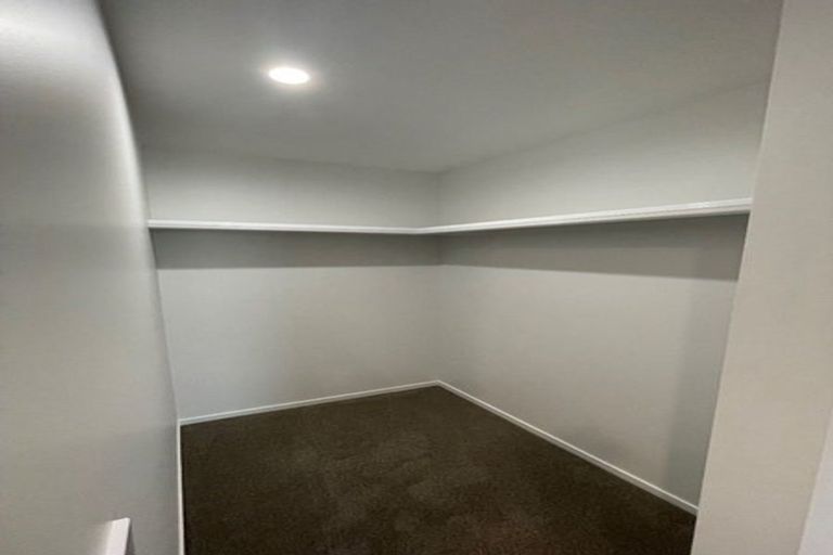 Photo of property in 137/2b Seaview Road, Westown, New Plymouth, 4310