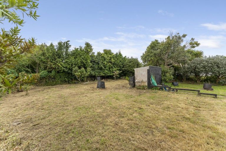 Photo of property in 7 Atkinson Street, Woodville, 4920