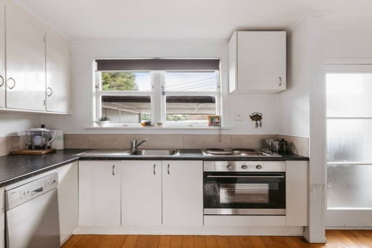 Photo of property in 1/86 Pillans Road, Otumoetai, Tauranga, 3110