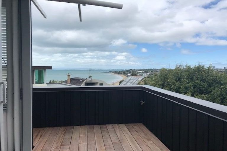 Photo of property in 8b Marama Street, Castor Bay, Auckland, 0620