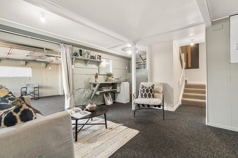 Photo of property in 24 Warwick Place, Brookfield, Tauranga, 3110