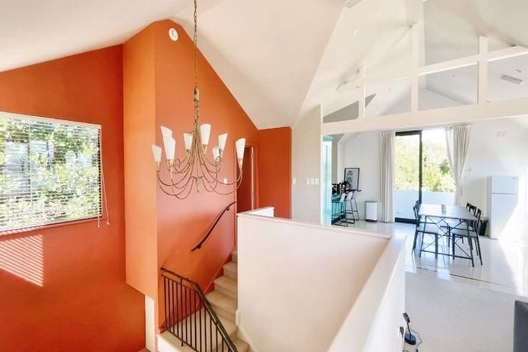 Photo of property in 16 Mayall Avenue, Beach Haven, Auckland, 0626