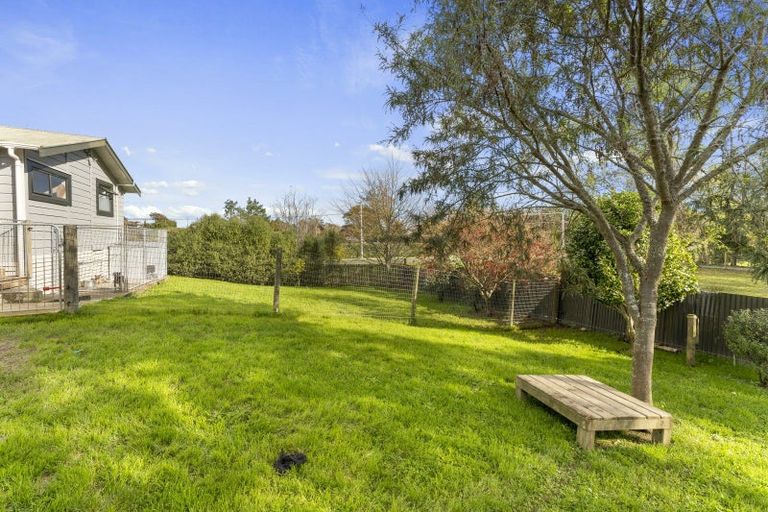 Photo of property in 24-26 Churchill Crescent, Shannon, 4821