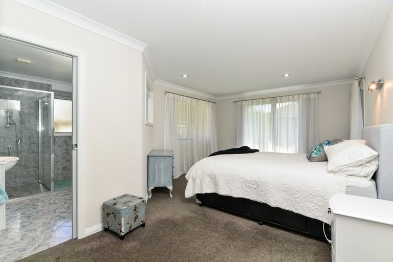 Photo of property in 20 The Esplanade, Huntington, Hamilton, 3210