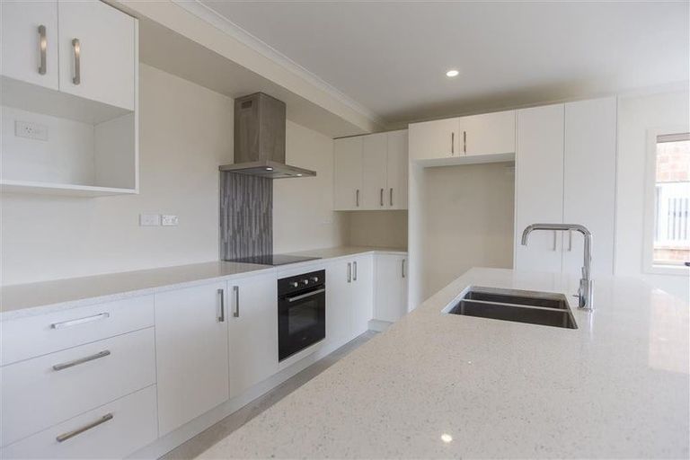 Photo of property in 23 Charlotte Crescent, Dinsdale, Hamilton, 3204