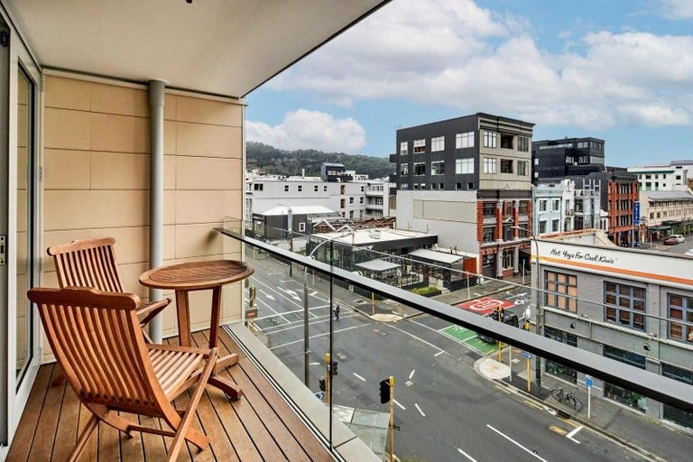 Photo of property in Monument Apartments, 4g/245 Wakefield Street, Te Aro, Wellington, 6011