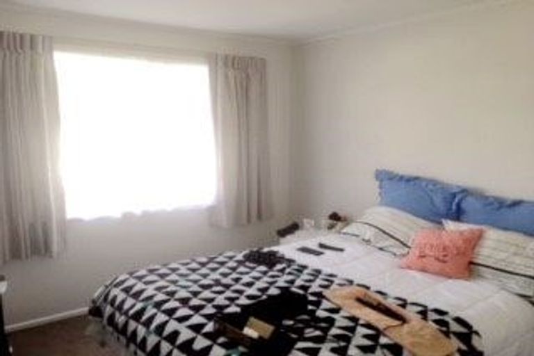 Photo of property in 32 Mildmay Road, Henderson, Auckland, 0610