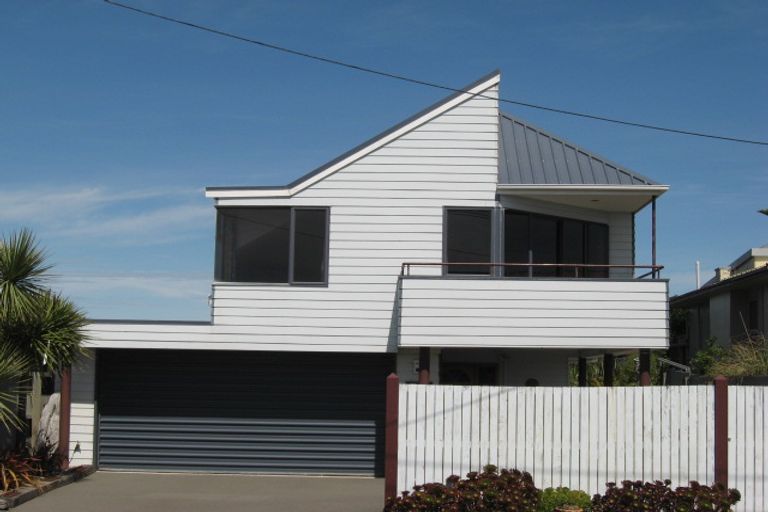 Photo of property in 527 Marine Parade, South New Brighton, Christchurch, 8062