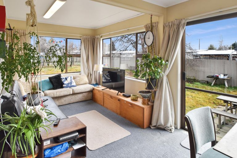 Photo of property in 16 Mary Burn Road, Twizel, 7901