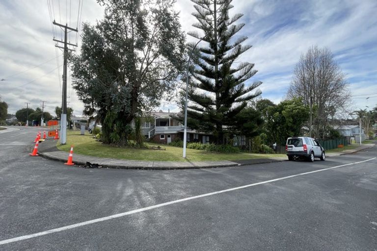 Photo of property in 10 Mildmay Road, Henderson, Auckland, 0610