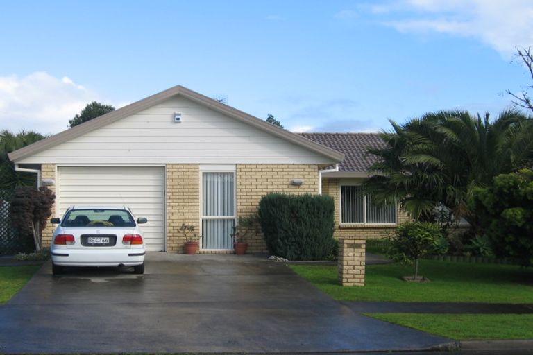 Photo of property in 9 Dulwich Place, Burswood, Auckland, 2013