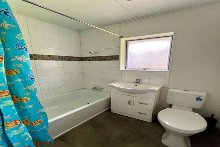 Photo of property in 3/13 Copley Street, New Lynn, Auckland, 0600