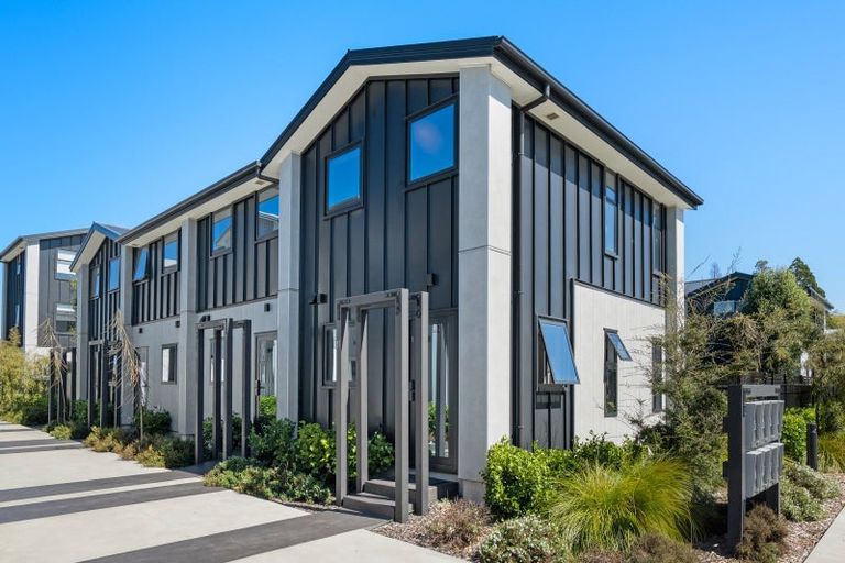 Photo of property in 1/37 Mohua Lane, Upper Riccarton, Christchurch, 8041